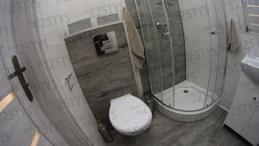 Łazienka w małym domu o powierzchni 35m2